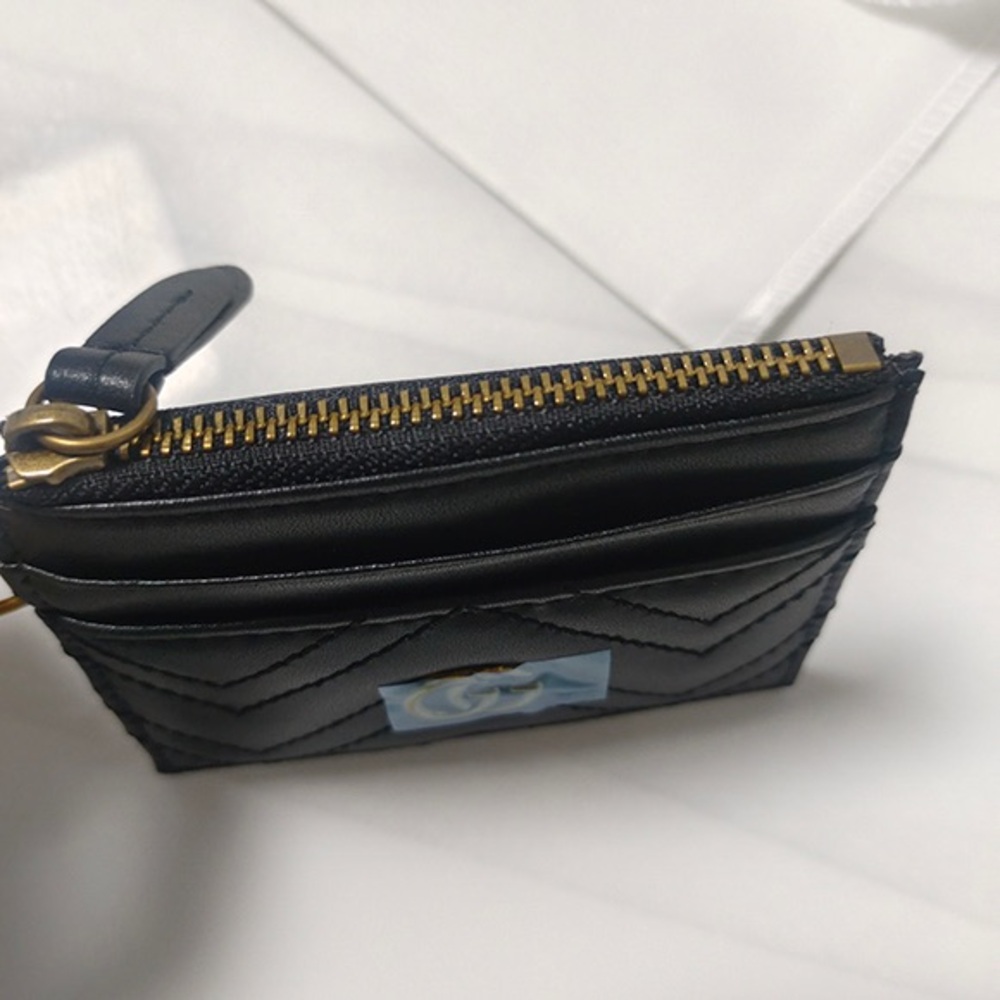 Gucci Quilted Black Card Holder with Gold Hardware - Picture 7 of 7